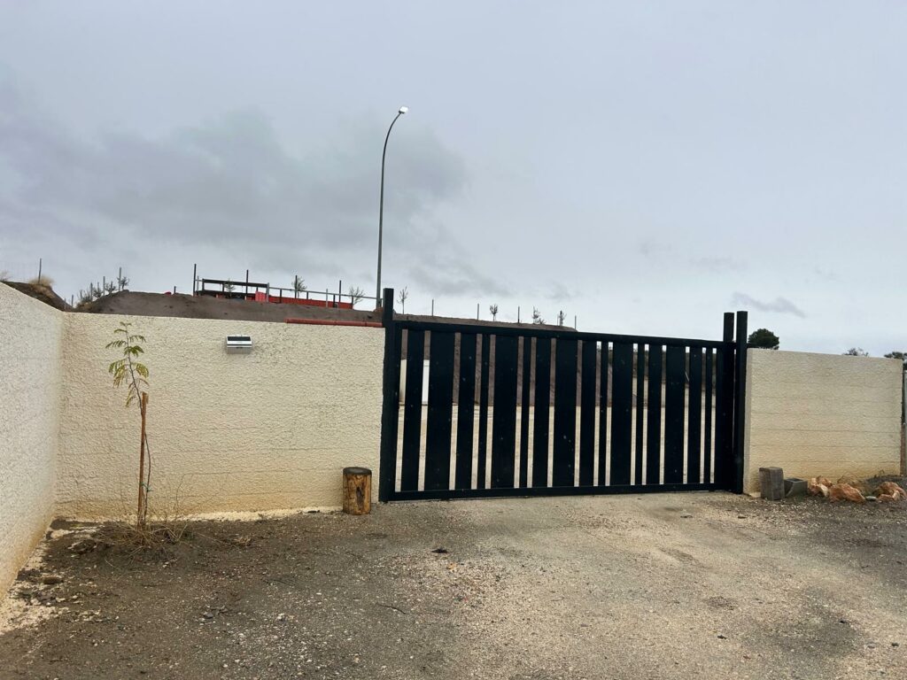 WhatsApp Image 2026-01-11 at 15.52.15