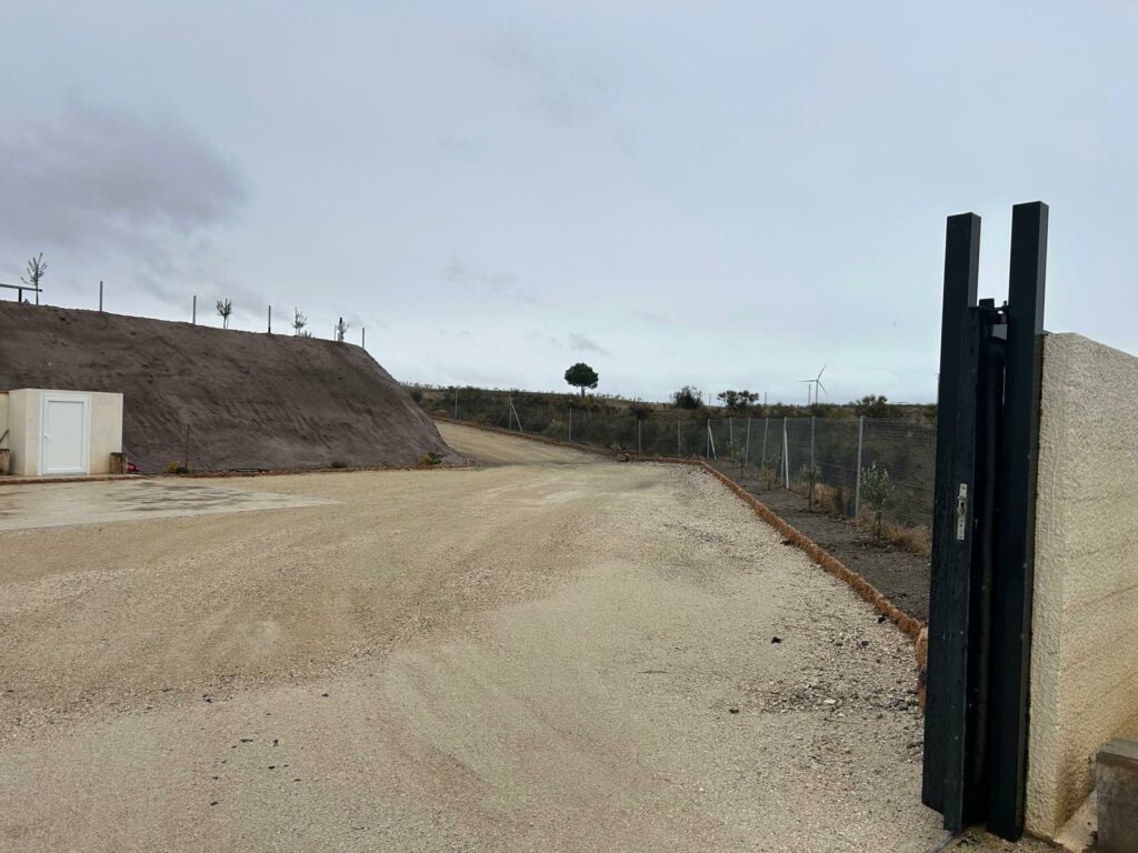 WhatsApp Image 2026-01-11 at 15.52.21(1)